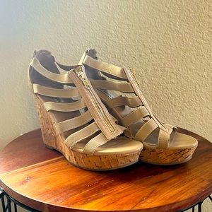 Steve Madden zipper wedges, EUC